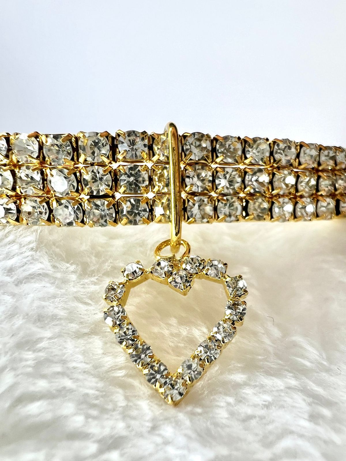Colar Strass Coração Dourado