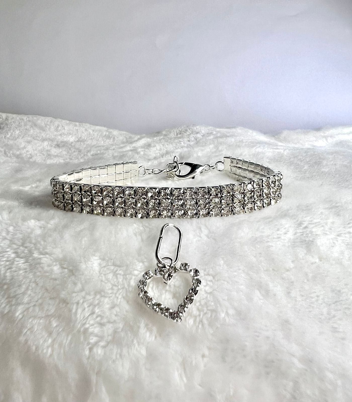 Colar Strass Coração Prateado